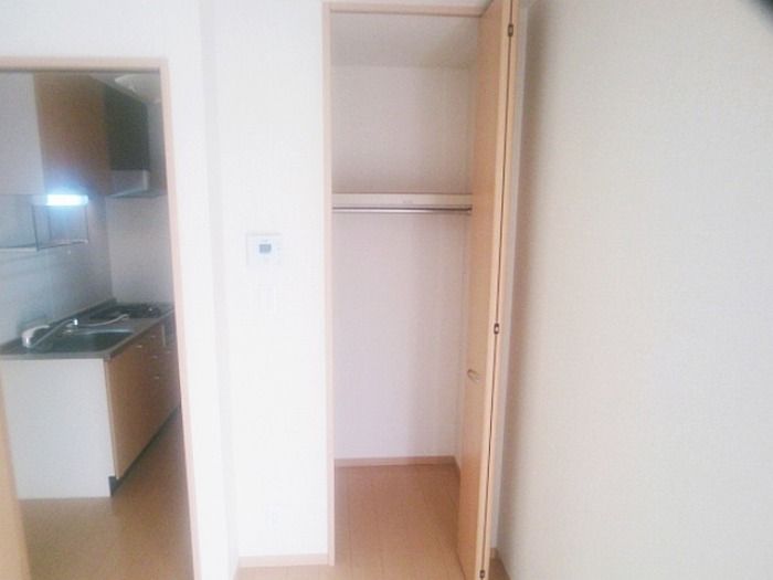 �y���[�z�@�N���[�[�b�g