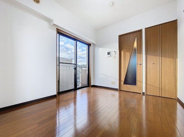 �y�Q���z�@