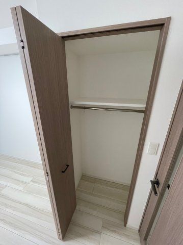 �y���[�z�@�N���[�[�b�g�ł��B