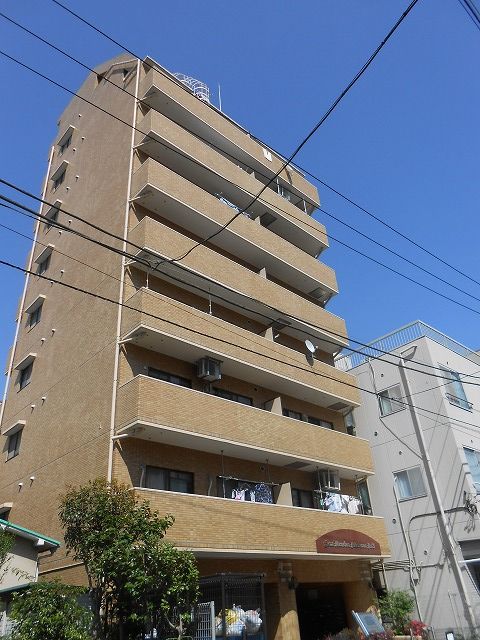 【建物外観】　人気エリア「横浜」駅より徒歩9分の分譲賃貸マンションです。