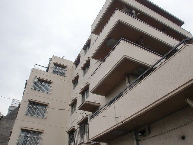 【建物外観】　西横浜駅徒歩１０分のマンションです。