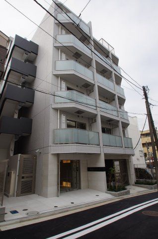 【建物外観】　西横浜駅徒歩7分の築浅マンションです
