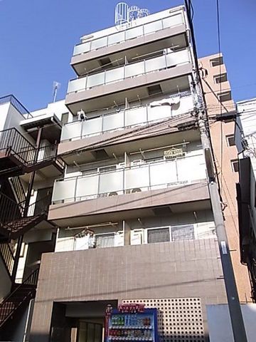 【建物外観】　京急本線「京急鶴見駅」徒歩15分のマンションです。