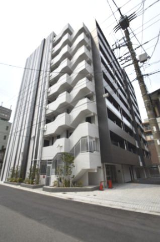 【建物外観】　JR南武線「浜川崎」駅より徒歩10分の築浅マンションです。