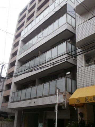 【建物外観】　武蔵小杉駅徒歩9分のエキチカマンションです