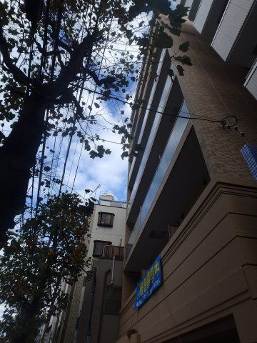 【建物外観】　「横浜駅徒歩圏内のマンションです」