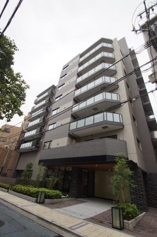 【建物外観】　横浜駅徒歩8分の新築マンションです。