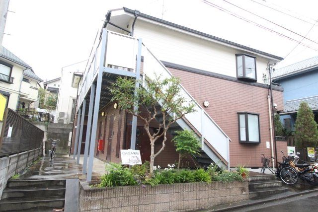 【建物外観】　菊名駅徒歩7分のアパートです。