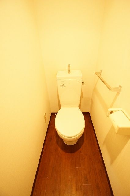 【トイレ】　「個室タイプのトイレ」