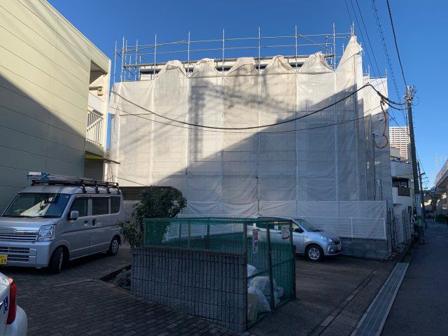 【エントランス】　東急東横線「武蔵小杉駅」徒歩8分の新築マンションです。