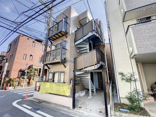 【建物外観】　「川崎駅より徒歩圏内のマンションです」