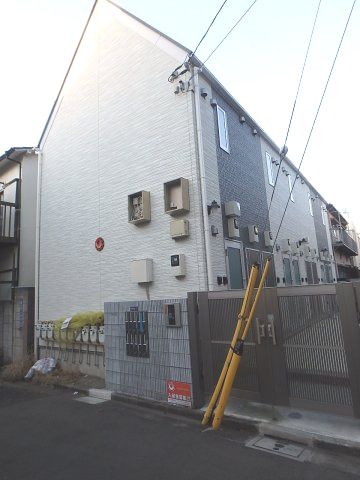 【建物外観】　「京急蒲田駅徒歩8分のアパートです」