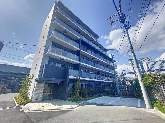 【建物外観】　横須賀線「武蔵小杉駅」徒歩13分新築マンションです。