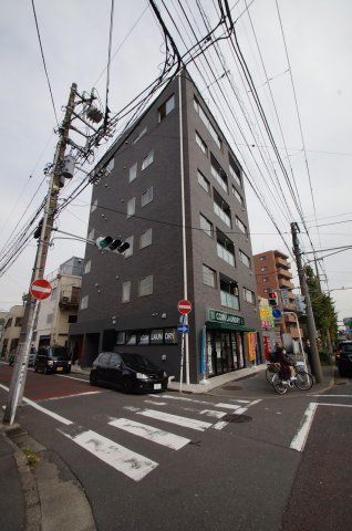 【建物外観】　京急本線「川崎大師駅」徒歩11分の新築マンションです。