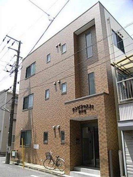 【建物外観】　鹿島田駅徒歩１２分のマンションです。