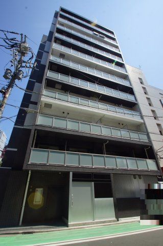 【建物外観】　JR根岸線「石川町」駅より徒歩3分の駅チカ分譲賃貸マンションです。