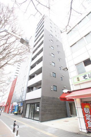 【建物外観】　東海道本線「川崎駅」徒歩7分のマンションです。