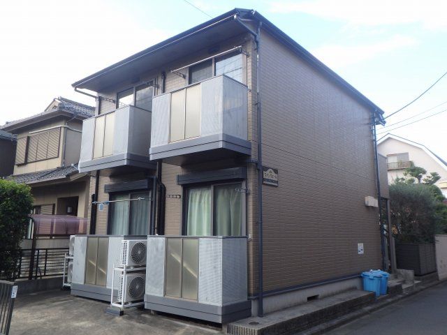 【建物外観】　川崎駅徒歩圏内のアパートです。