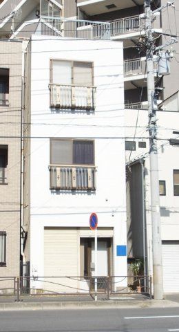 【建物外観】　川崎駅徒歩8分のマンションです。