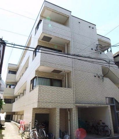 【建物外観】　京浜急行線「平和島駅」徒歩６分の分譲賃貸マンションです。