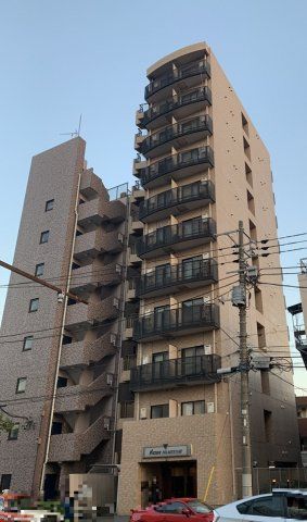 【建物外観】　京急本線「梅屋敷」駅より徒歩5分の分譲賃貸マンションです。