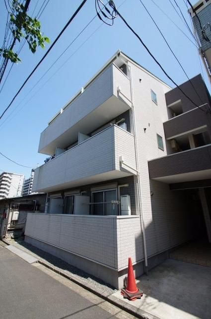 【建物外観】　「西横浜駅徒歩４分のアパートです」