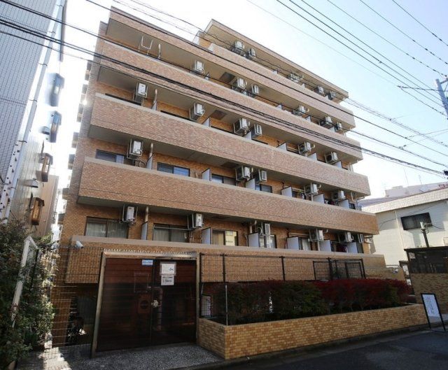 【建物外観】　JR京浜東北線「蒲田」駅より徒歩5分の高級分譲賃貸マンションです。