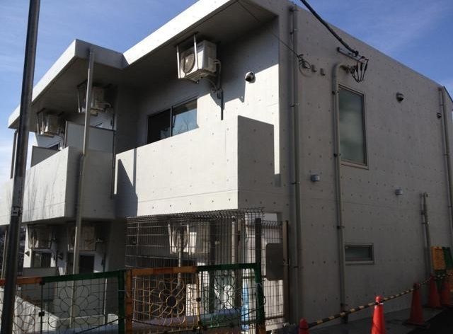 【建物外観】　西横浜駅徒歩圏内のマンションです。