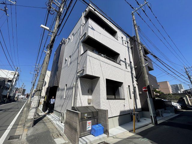 【建物外観】　川崎駅徒歩19分の新築マンションです。