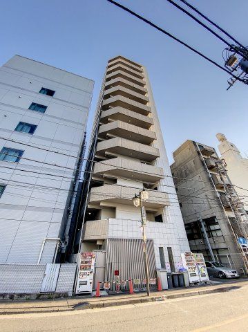 【建物外観】　JR京浜東北線「川崎」駅より徒歩4分の駅チカマンションです。