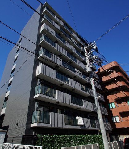 【建物外観】　川崎駅徒歩圏内のマンションです。