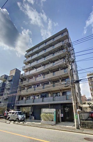 【建物外観】　東海道本線「川崎駅」徒歩10分のマンションです。