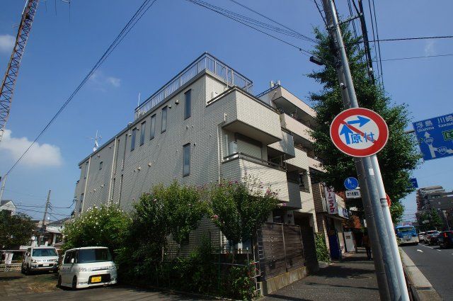 【建物外観】　南武線「鹿島田駅」徒歩7分のマンションです。