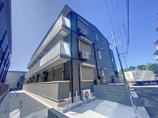 【建物外観】　南武線「矢向駅」徒歩10分の新築アパートです。