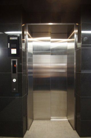 【その他】　エレベーター