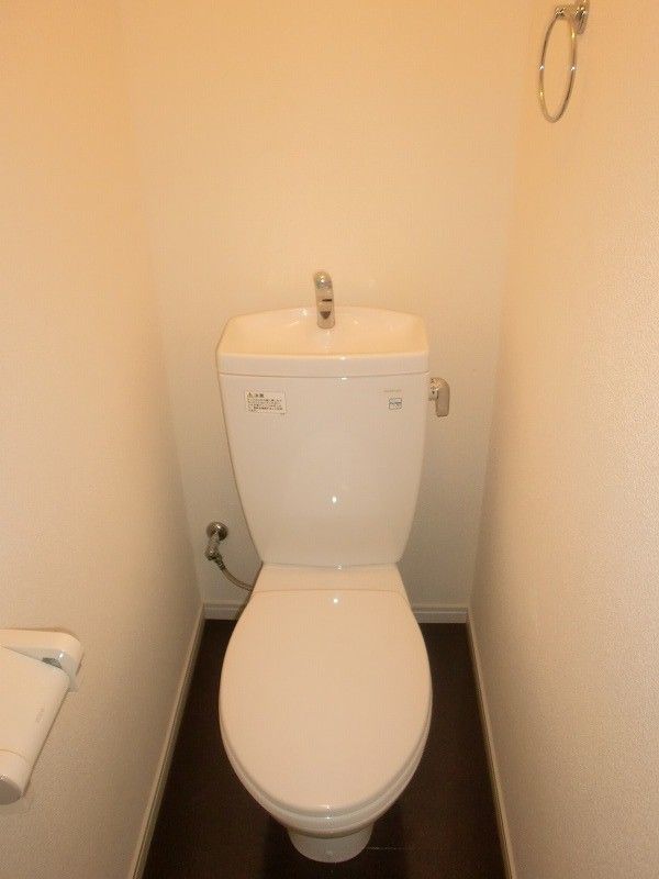 【トイレ】　「個室タイプのトイレ」