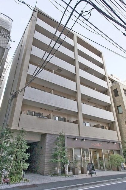 【建物外観】　日本大通り駅、徒歩５分の駅近マンションです。